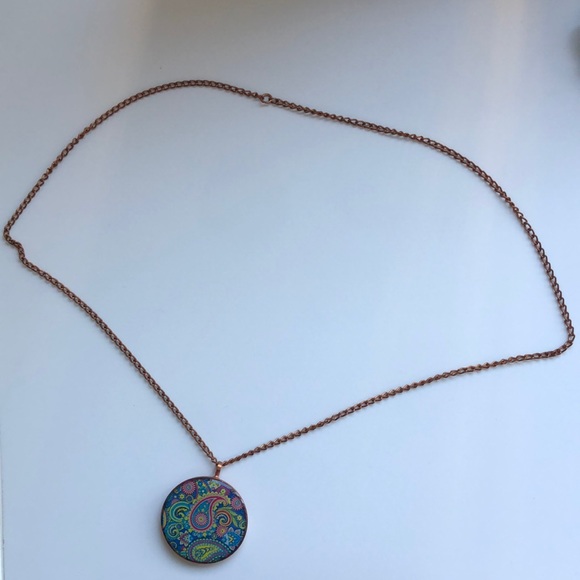 Necklace - Picture 2 of 3